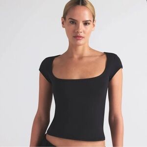 SKIMS Cotton Jersey Short Sleeve Scoop Neck Tee S SS-STT-8025